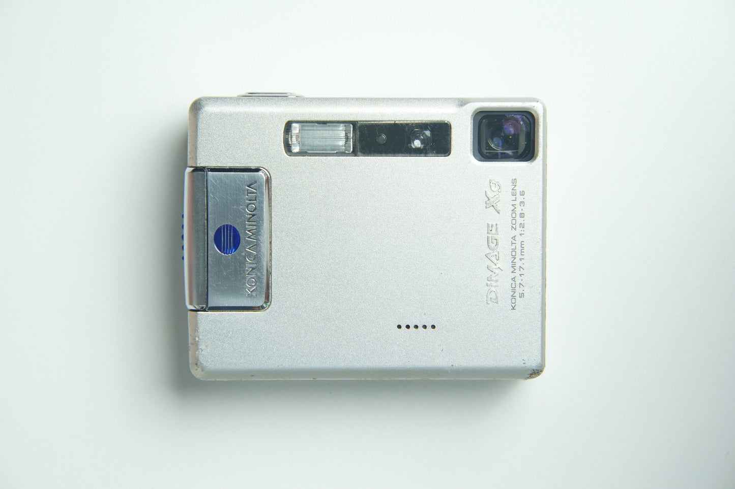 Konica Minolta Dimage Xg Digital Camera - Silver