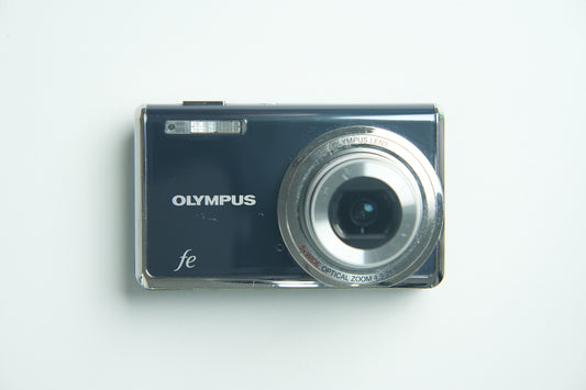 Olympus FE 5020 Digital Camera - Gloss Grey