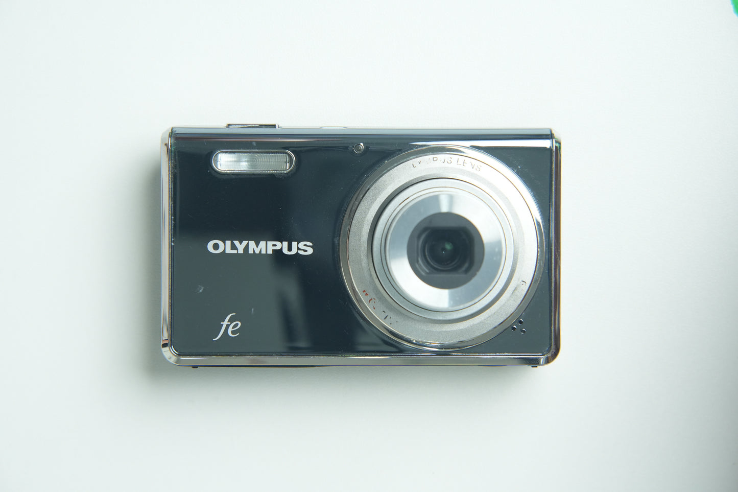 Olympus FE 4000 Digital Camera - Chrome