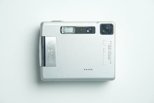 Minolta Dimage Xt Digital Camera - Silver