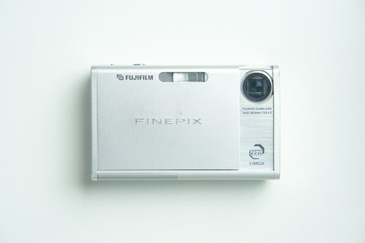 Fujifilm Finepix Z1 Digital Camera - Metallic Silver