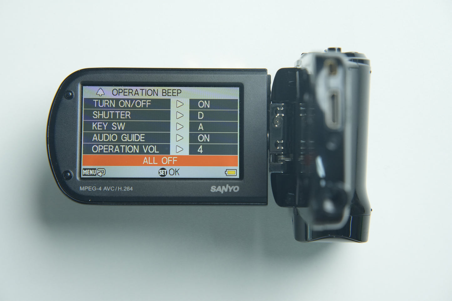 Sanyo Xacti CG20EX Camcorder - Gloss Black