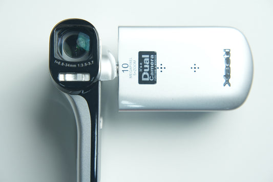 Sanyo Xacti CG20EX Camcorder - Metallic Silver