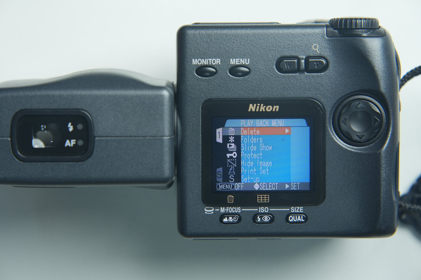 Nikon Coolpix 990 Digital Camera - Solid Grey