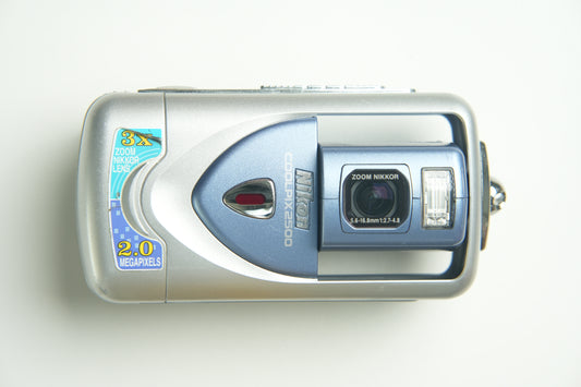 Nikon Coolpix 2500 Digital Camera - Silver