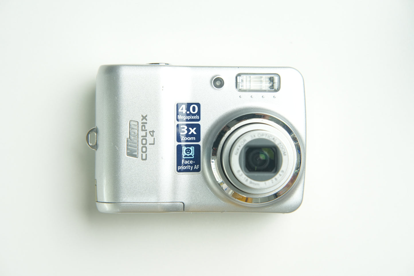 Nikon Coolpix L4 Digital Camera - Silver