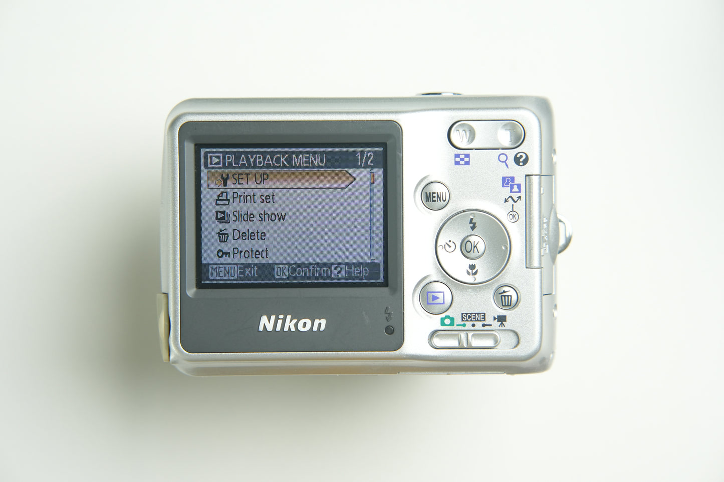 Nikon Coolpix L4 Digital Camera - Silver