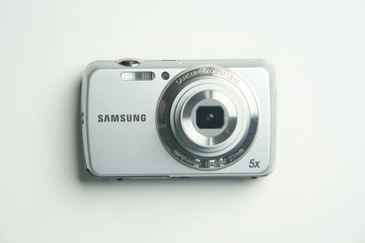 Samsung PL22 Digital Camera - Silver