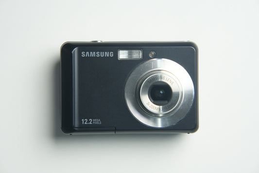 Samsung ES19 Digital Camera - Black