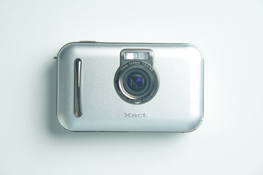 Sanyo Xacti VPC E60EX Digital Camera - Metallic Silver