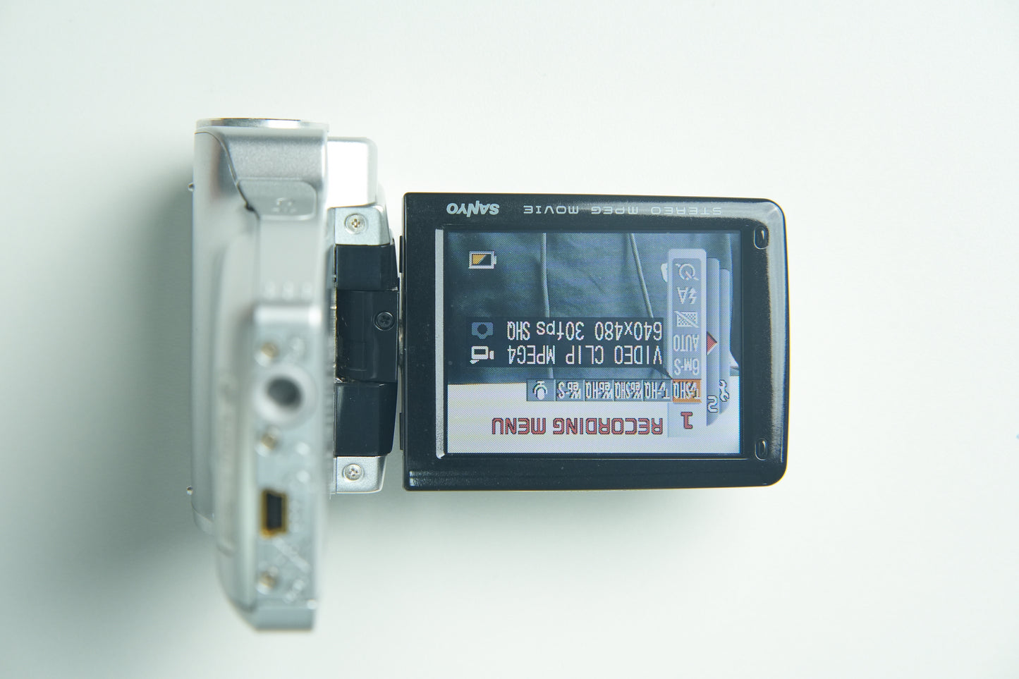 Sanyo Xacti CG6 Camcorder - Silver